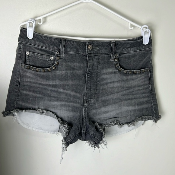 AEO High Waisted Frayed Denim Festival Jeans Size 12 - Picture 1 of 9